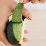 How to Peel, Pit, and Dice an Avocado How to Peel, Pit, and Dice an Avocado
